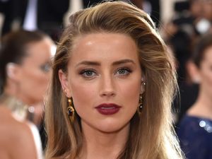 Pasca Cerai dari Johnny Depp, Amber Heard Khawatir akan Bangkrut