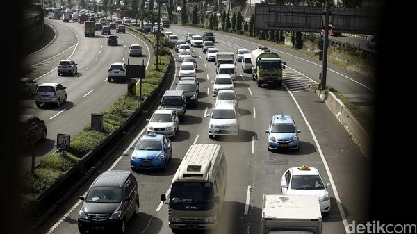Tol JORR Mulai Padat