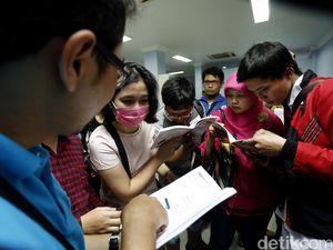 Orang Tua Serbu RS Harapan Bunda Terkait Vaksin Palsu