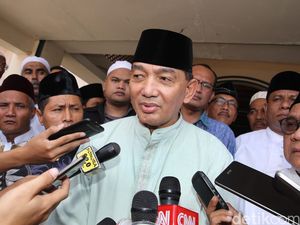 Bakal Cagub Sjafrie ke Masjid Luar Batang