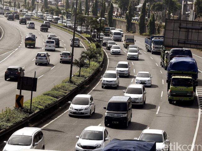 Arus Balik Idul Adha, Kepadatan Mulai Tampak di Tol Arah 