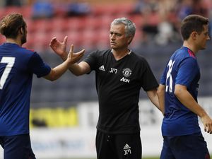 Mourinho Enggan Bahas Transfer Pogba