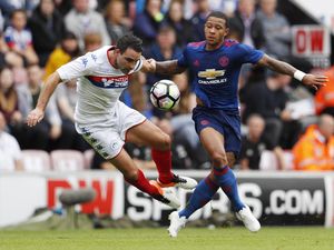 Didukung Mourinho, Memphis Yakin Perbaiki Performanya