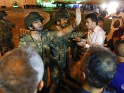 Ulama Fethullah Gulen Bantah Dalangi Percobaan Kudeta di Turki