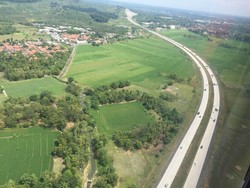 Kakorlantas Pantau Tol Cipali, Arus Kendaraan Lancar