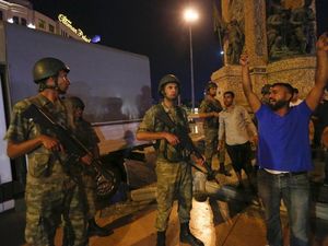 Cerita Mencekam WNI Terjebak di Istanbul: Bandara Bergetar!