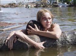 Perjuangan untuk Bertahan Hidup Pasca Tsunami di The Impossible