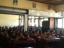 Biasakan Menabung Sedari Dini