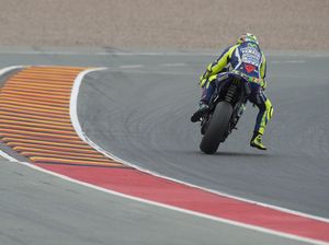 Rossi Akui Beruntung Bisa Start di Baris Terdepan