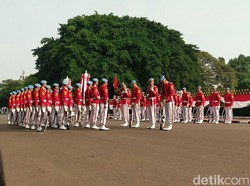 Untuk Pertama Kali, Warga Bisa Lihat Serah Terima Jaga Paspampres Istana