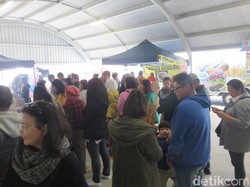 Sate Ayam dan Nasi Goreng Jadi Favorit Pengunjung Multicultural Ied Carnaval