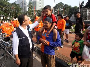 Mendikbud Kampanye Gerakan Antar Anak di Hari Pertama Sekolah