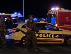 Empat orang ditahan terkait serangan Nice