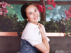 Pandai Berenang, Chelsea Islan Tak Suka Matematika
