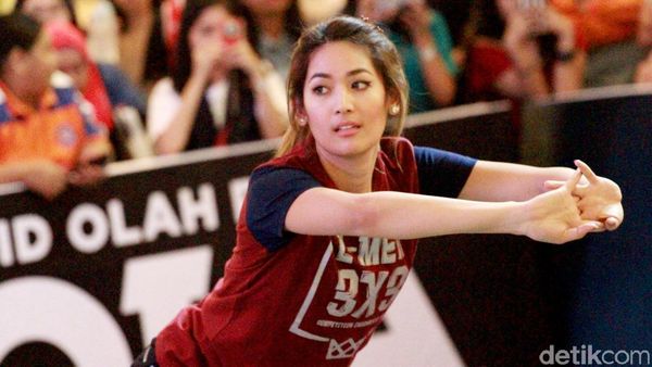 Sebelum Main Basket, Maria Selena: Pemanasan Dulu...