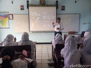 Masa Orientasi di Sekolah Ini Diisi dengan Sosialisasi Alzheimer