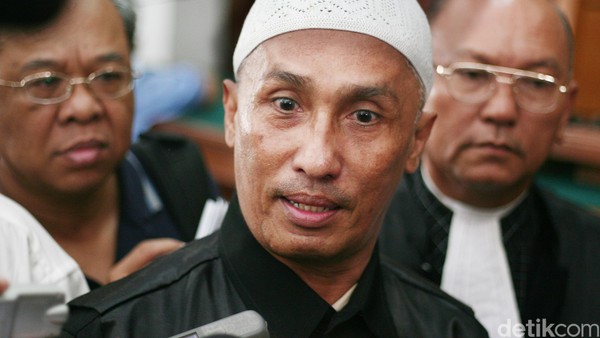 Achmad Michdan Achmad Michdan, Ahmad Mihdan, Ahmad Michdan