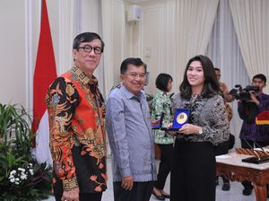 Isyana Sarasvati Curhat Soal Unduh Lagu Ilegal ke Menteri Hukum dan HAM