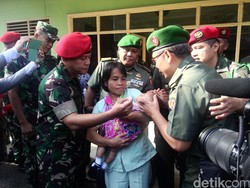 30 Anak Vaksin Ulang Gratis di Markas Kopassus Cijantung