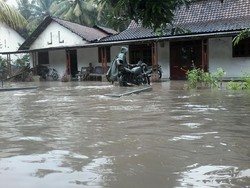 Satu Desa di Banyuwangi Diterjang Banjir Rob Setinggi Satu Meter