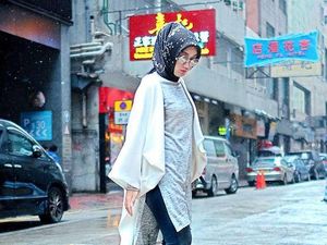 Foto: Cara Dian Pelangi & Selebgram Hijab Tampil Stylish Pakai Celana Cutbray Foto: Cara Dian Pelangi & Selebgram Hijab Tampil Stylish Pakai Celana Cutbray