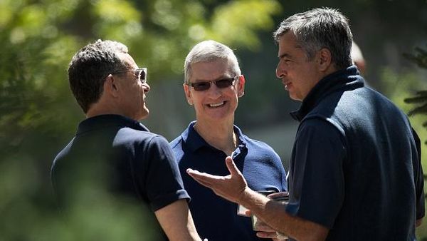 Ketika Miliarder Teknologi Kumpul Berpakaian Seadanya