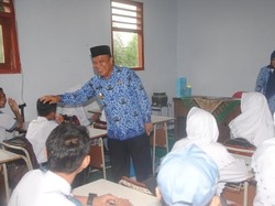Bupati Lamongan Beri Dispensasi PNS Antar Anak di Hari Pertama Sekolah