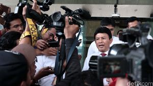 Kabareskrim Datangi Gedung KPK