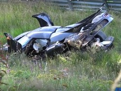 Koeniggsegg One:1 Hancur dan Terbakar Saat Diuji Coba