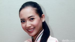 Manisnya Elvira Davinamira