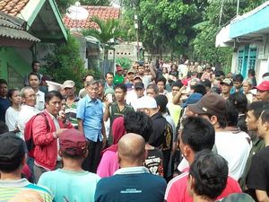 Warga Kompleks PT KAI Manggarai Unjuk Rasa Tolak Digusur