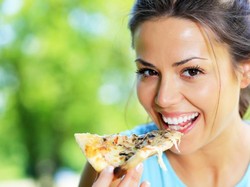 5 Cara Ini Bisa Membuat Makan Lebih Nyaman dan Menyenangkan