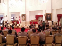 Jokowi Kumpulkan Seluruh Kapolda dan Kajati di Istana