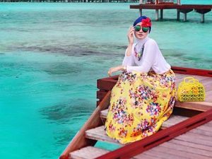 Hijabers, Ini Alasan Mengapa Perlu Pakai Ciput Saat ke Pantai