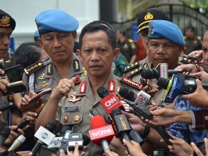 Kapolri: Dari Sidik Jari, 100 Persen Teroris yang Ditembak Adalah Santoso Kapolri: Dari Sidik Jari, 100 Persen Teroris yang Ditembak Adalah Santoso
