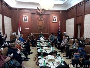 John Key Bertemu Gubernur Jatim, Bahas Rencana Impor Sapi