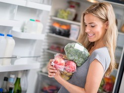 Sebelum Belanja, Bahan Makanan Ini Perlu Segera Disingkirkan dari Kulkas (2)