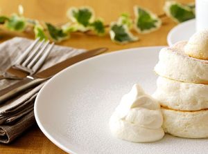 Kafe Ini Punya Sajian Pancake Lembut Ringan dengan Tebal 3 cm!