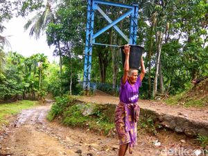 Warga Pinggiran di Aceh Besar, Tinggal di Rumah Tak Layak dan Minum Air Sungai