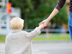 8 Momen Bareng Anak yang Bisa Jadi Kenangan Indah Orang Tua 8 Momen Bareng Anak yang Bisa Jadi Kenangan Indah Orang Tua