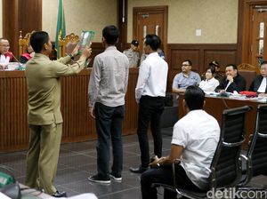 Hakim Panggil Hani untuk Dikonfrontir dengan Pelayan Kafe Soal Kopi