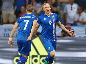 Burnley Mirip dengan Timnas Islandia