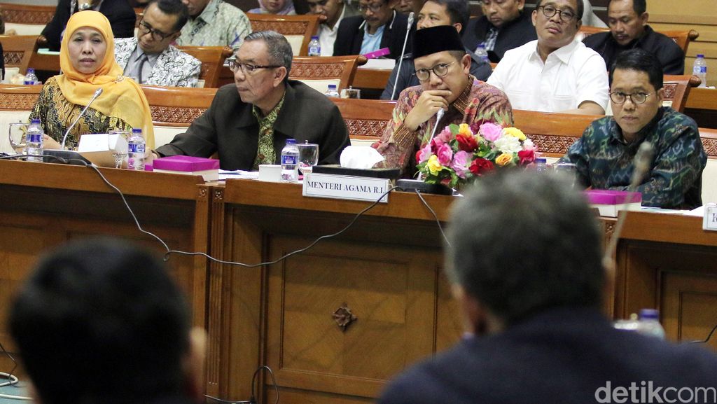 Komisi VIII, BNPB, Menag dan Mensos Bahas Anggaran 2017 Komisi VIII, BNPB, Menag dan Mensos Bahas Anggaran 2017