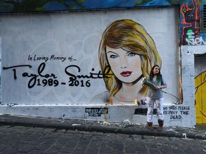 Mural RIP Taylor Swift Diminta Dihapus Mural RIP Taylor Swift Diminta Dihapus