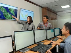 Wajah Ruang Tersembunyi Pemantau Titik Api Kebakaran Lahan