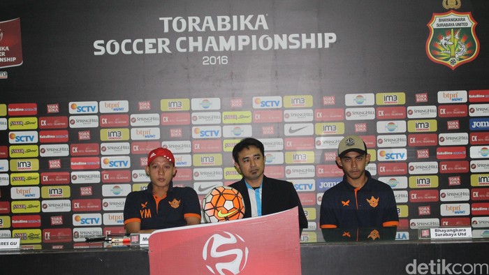 Sambangi Surabaya United, Persegres Incar Satu Poin