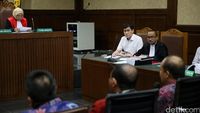 Ariesman Widjaja Kembali Jalani Sidang