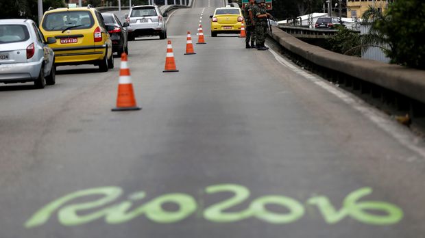 Biaya penyelenggaraan Olimpiade di luar penyediaan infrastruktur pendukung.