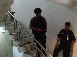 Ada Ancaman Bom, Tim Gegana Sisir Balai Kota Hingga DPRD DKI