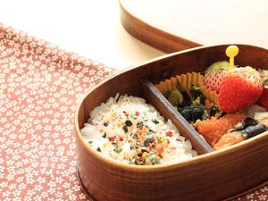 Yuk, Bikin 5 Lauk Ayam untuk Bekal Makan Siang Si Kecil